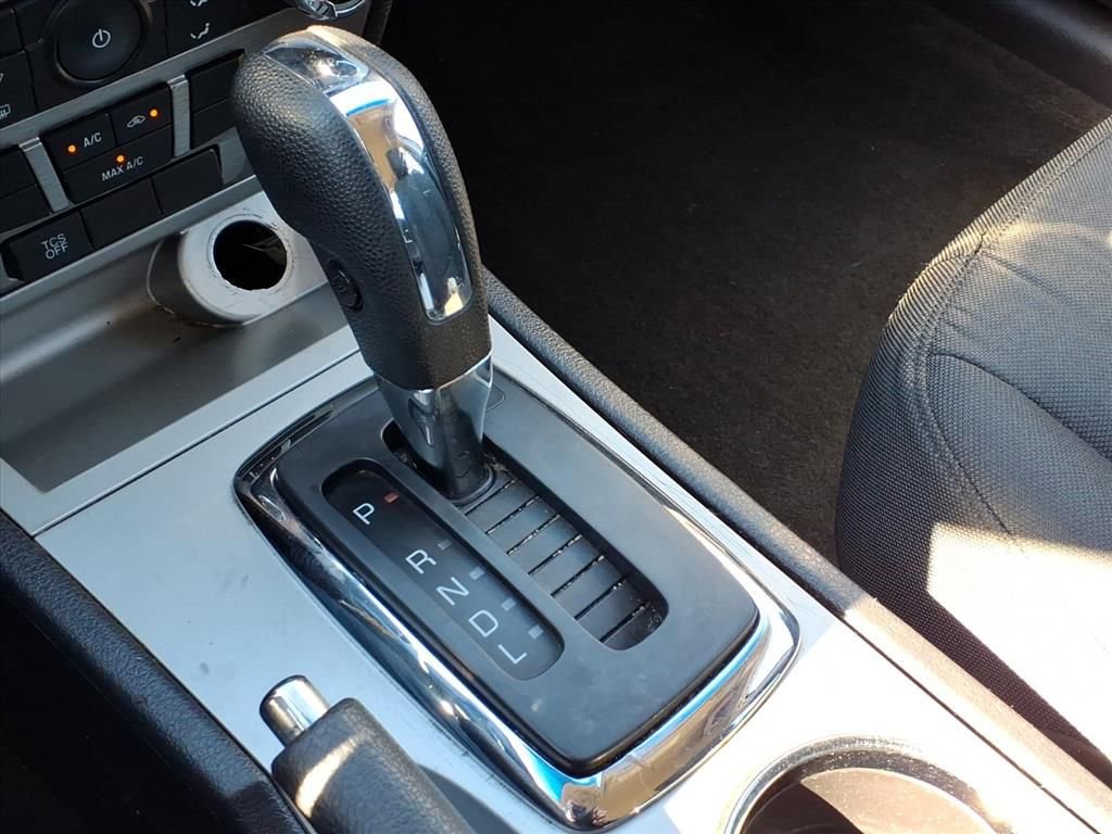 Thumbnail: 2011 Ford Fusion - 24