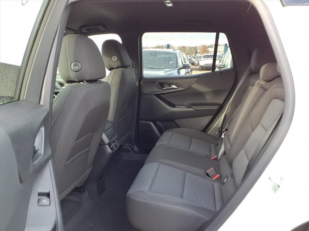 Thumbnail: 2026 Chevrolet Equinox - 10