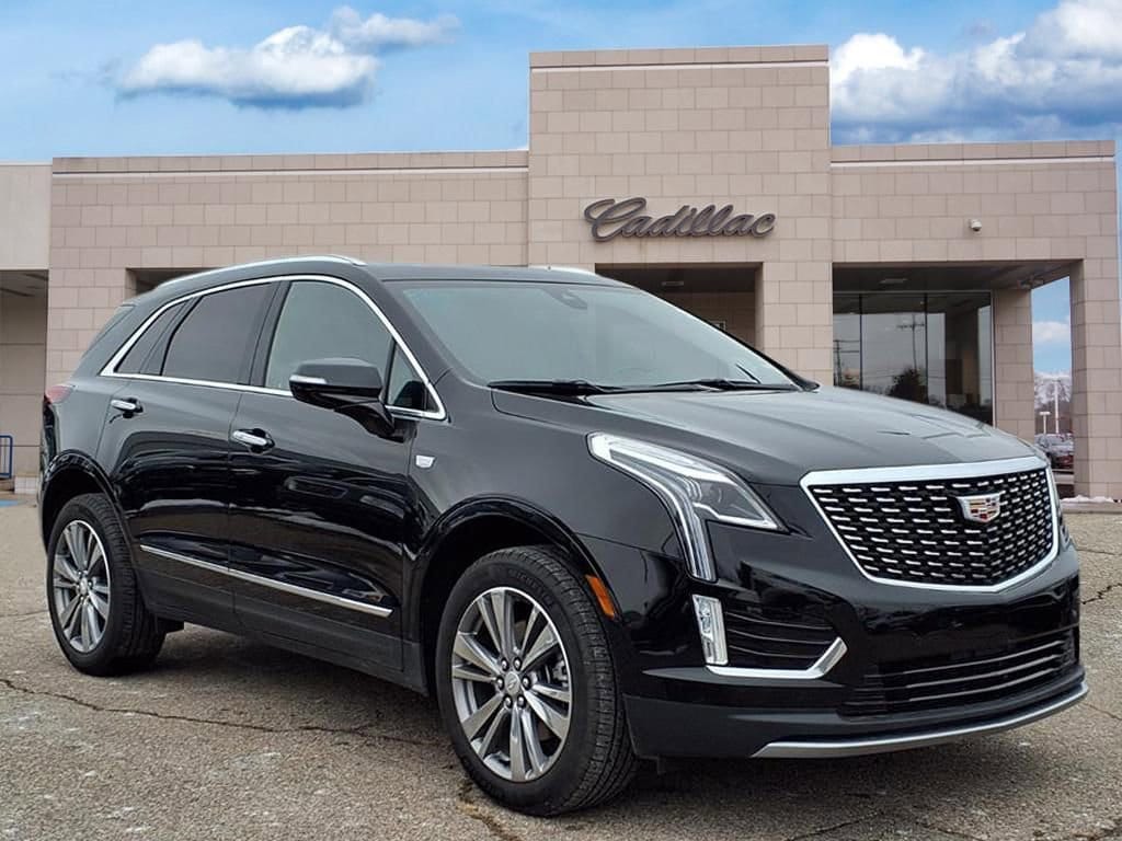 Thumbnail: 2025 Cadillac XT5 - 3