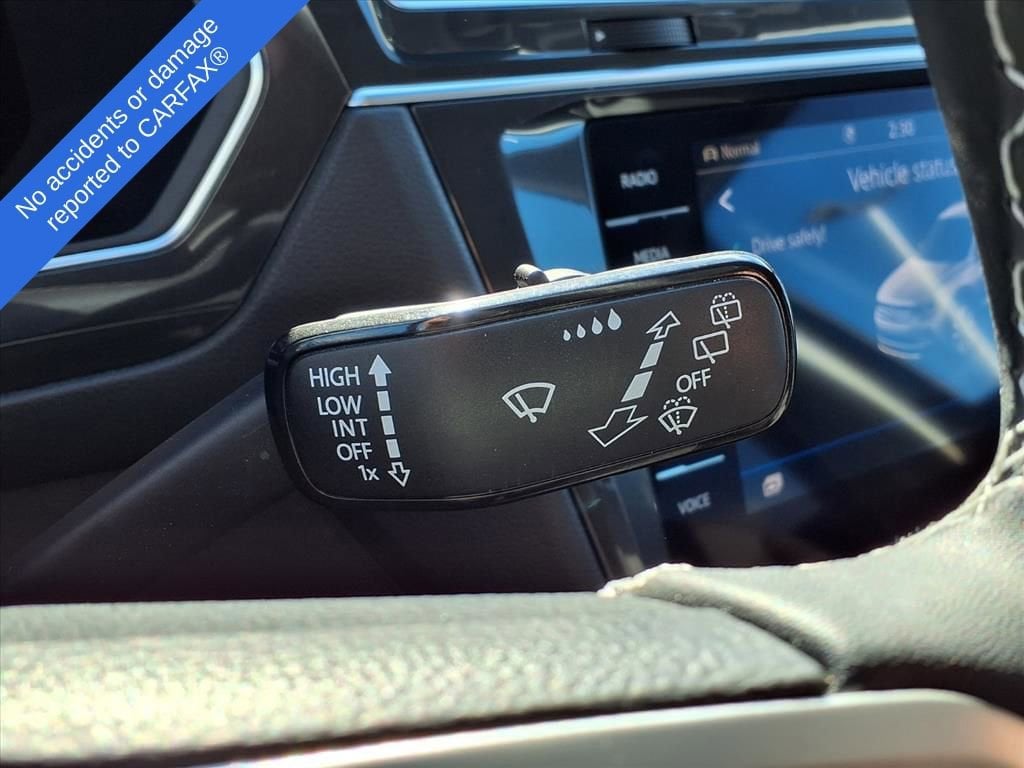 Thumbnail: 2022 Volkswagen Tiguan - 20