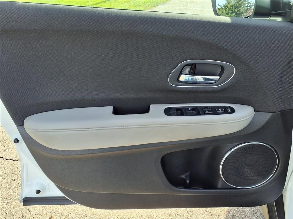 Thumbnail: 2019 Honda HR-V - 14