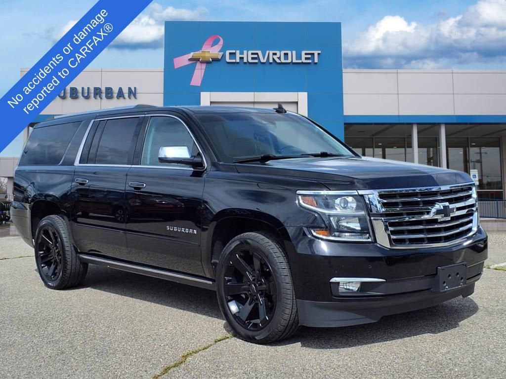 Thumbnail: 2018 Chevrolet Suburban - 3