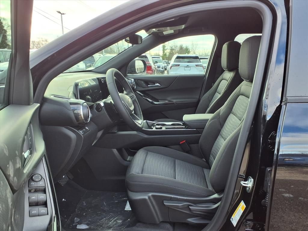 Thumbnail: 2026 Chevrolet Equinox - 13