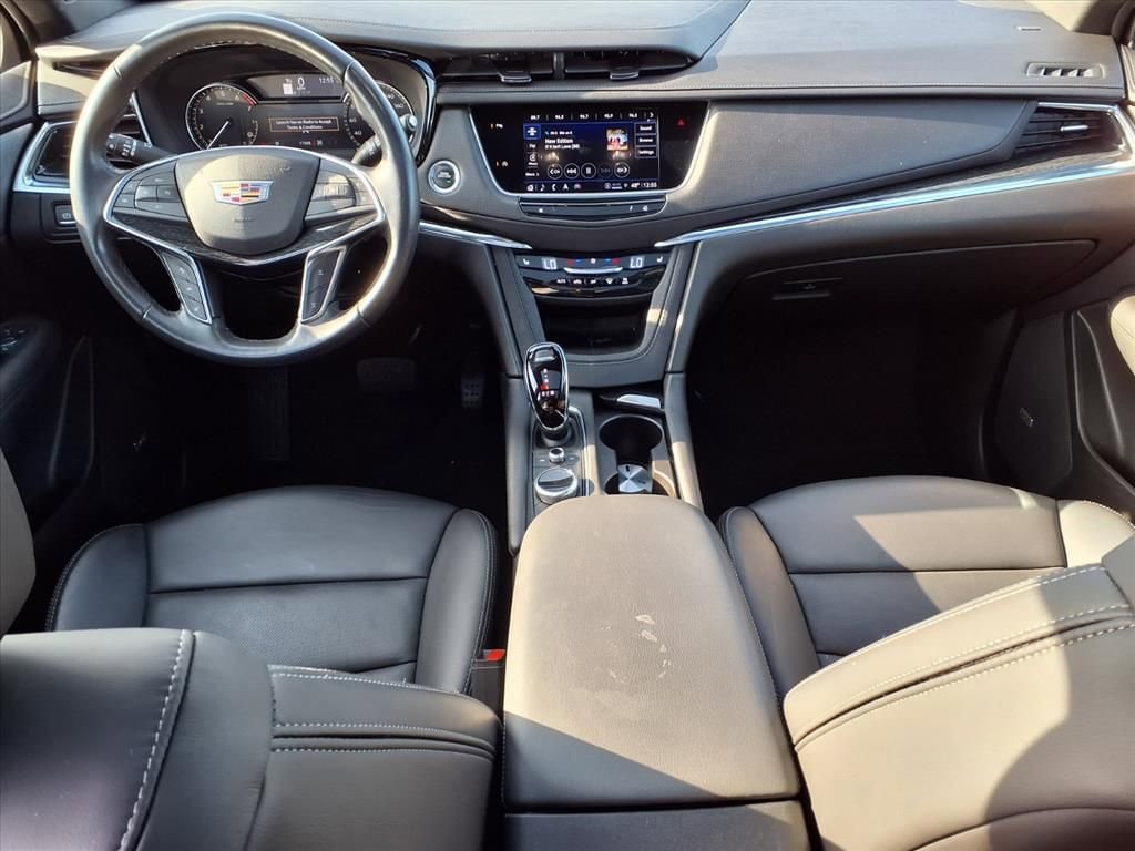 Thumbnail: 2023 Cadillac XT5 - 11