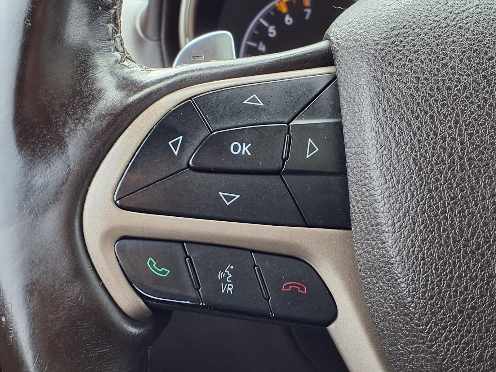 Thumbnail: 2014 Jeep Grand Cherokee - 21