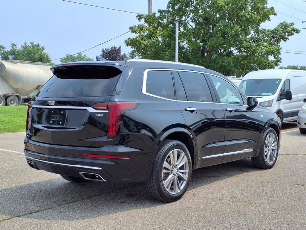 Thumbnail: 2023 Cadillac XT6 - 5