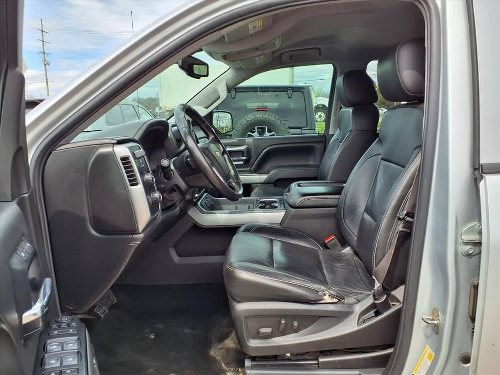 Thumbnail: 2014 Chevrolet Silverado 1500 - 17