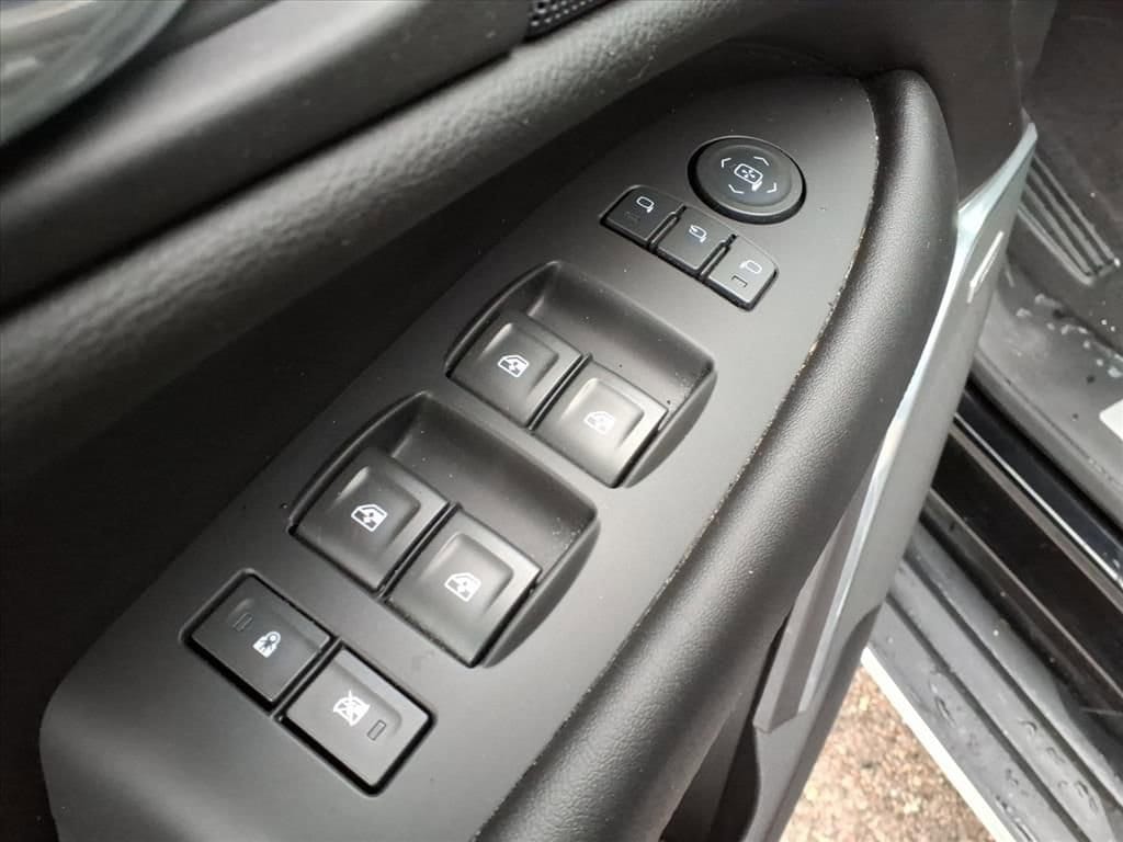 Thumbnail: 2017 Cadillac Escalade - 16