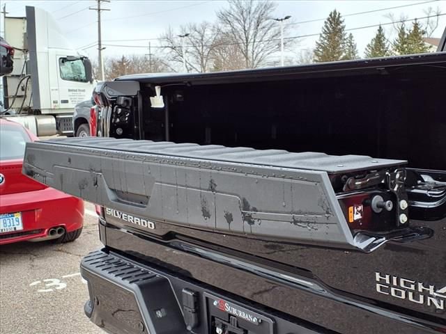 Thumbnail: 2025 Chevrolet Silverado 2500 - 8