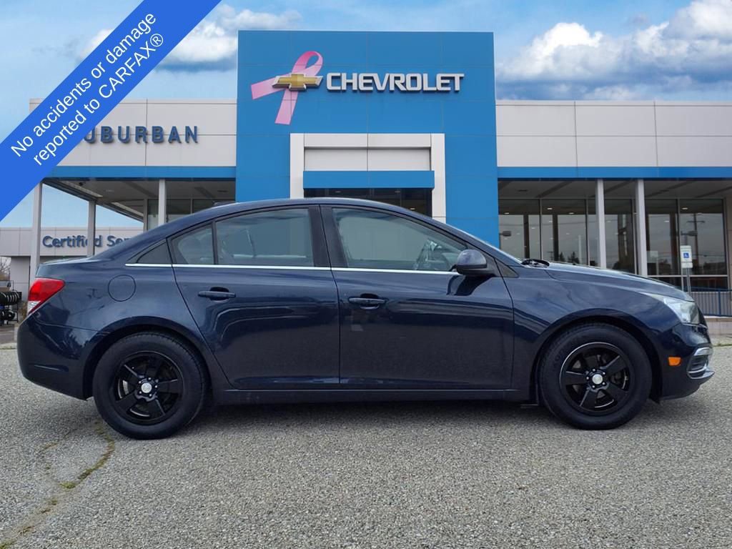2016 Chevrolet Cruze LT photo 3