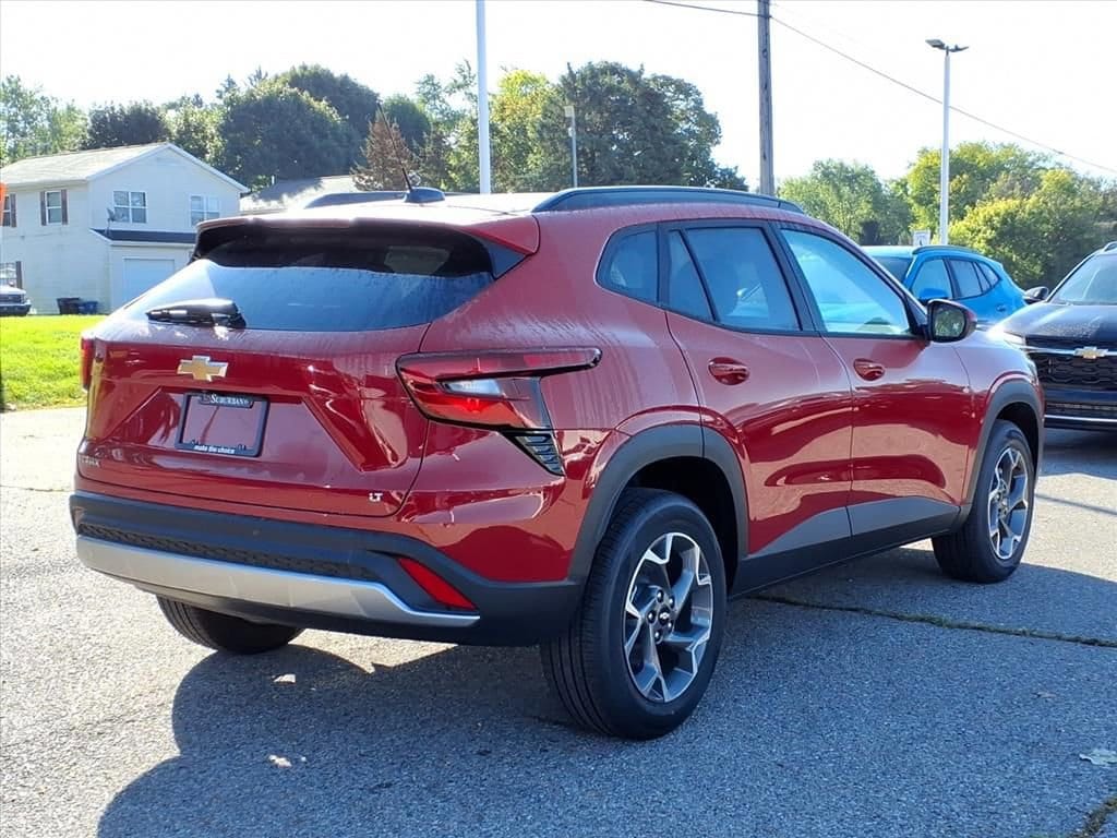 Thumbnail: 2026 Chevrolet Trax - 4