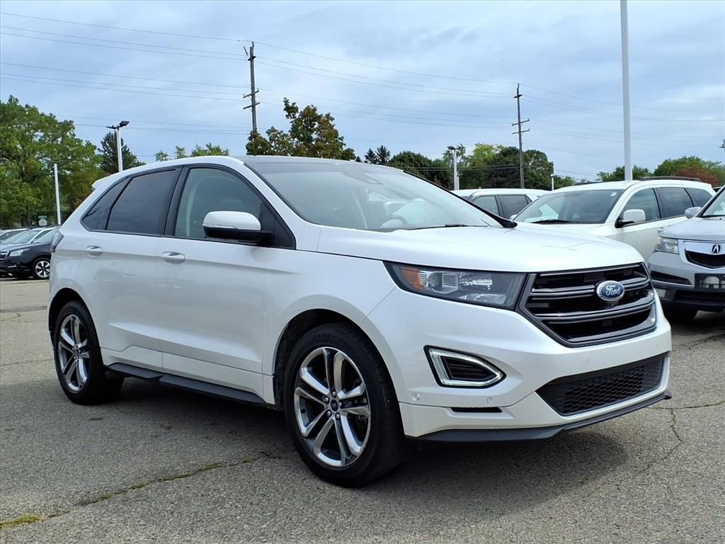 2016 Ford Edge Sport photo 3