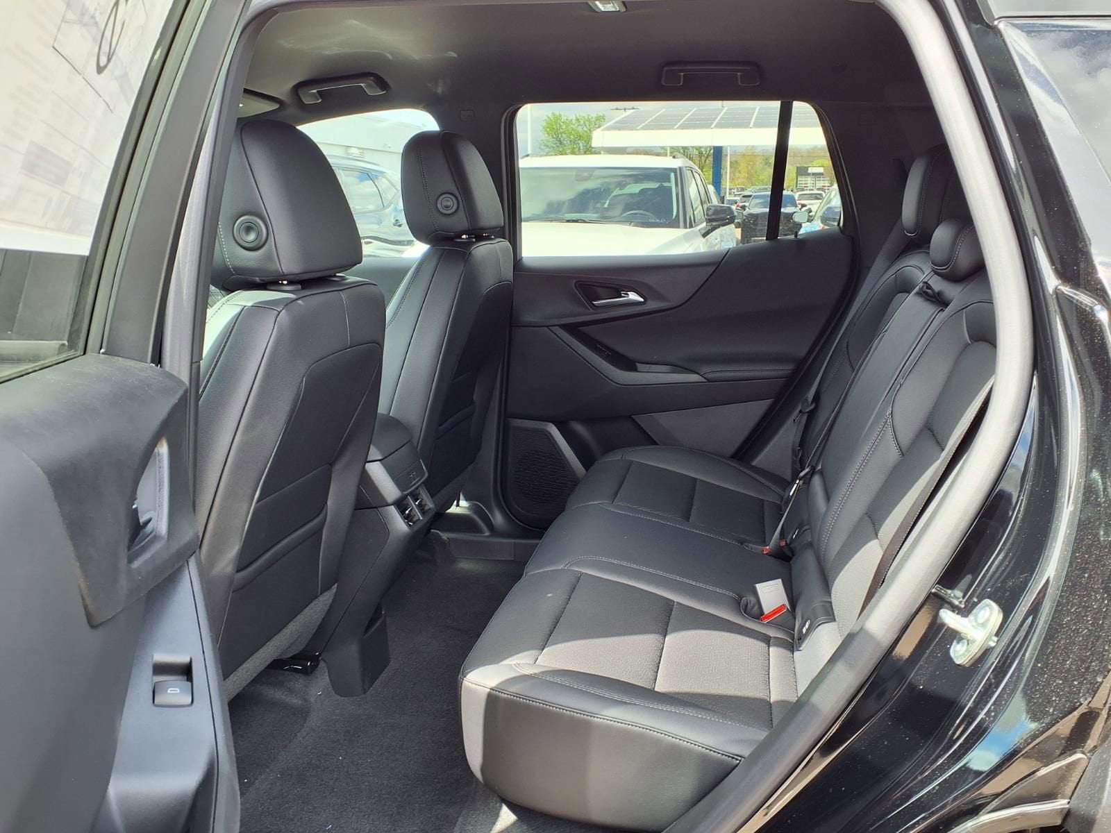 2026 Chevrolet Equinox LT - Photo 8