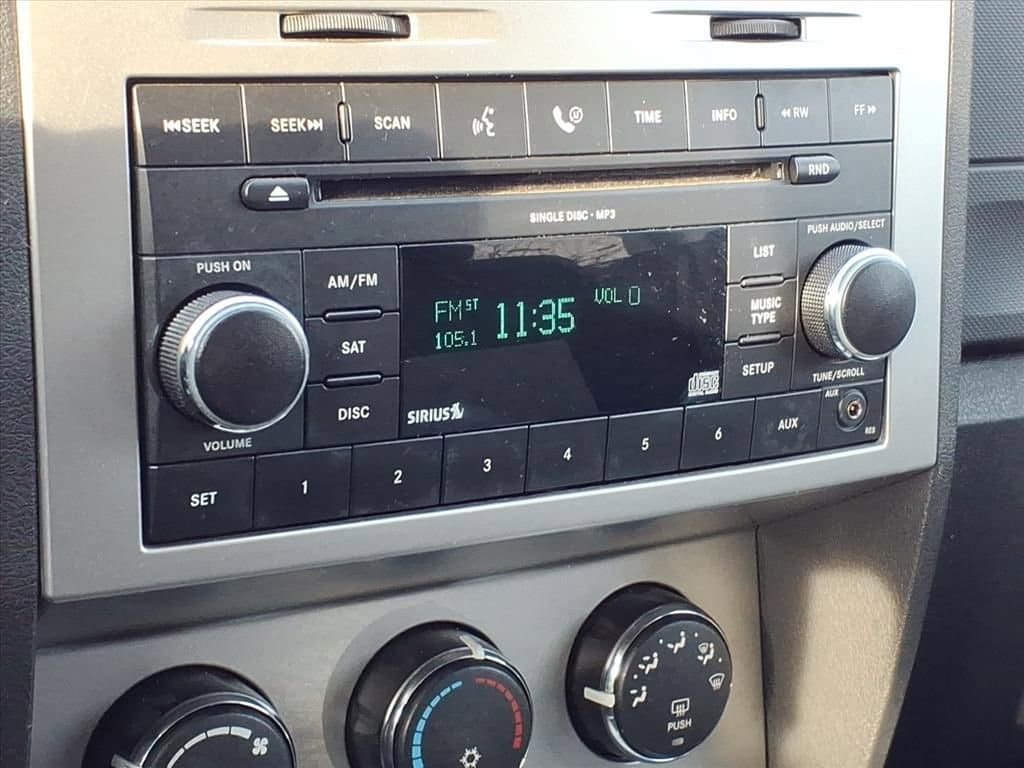 Thumbnail: 2008 Dodge Nitro - 24