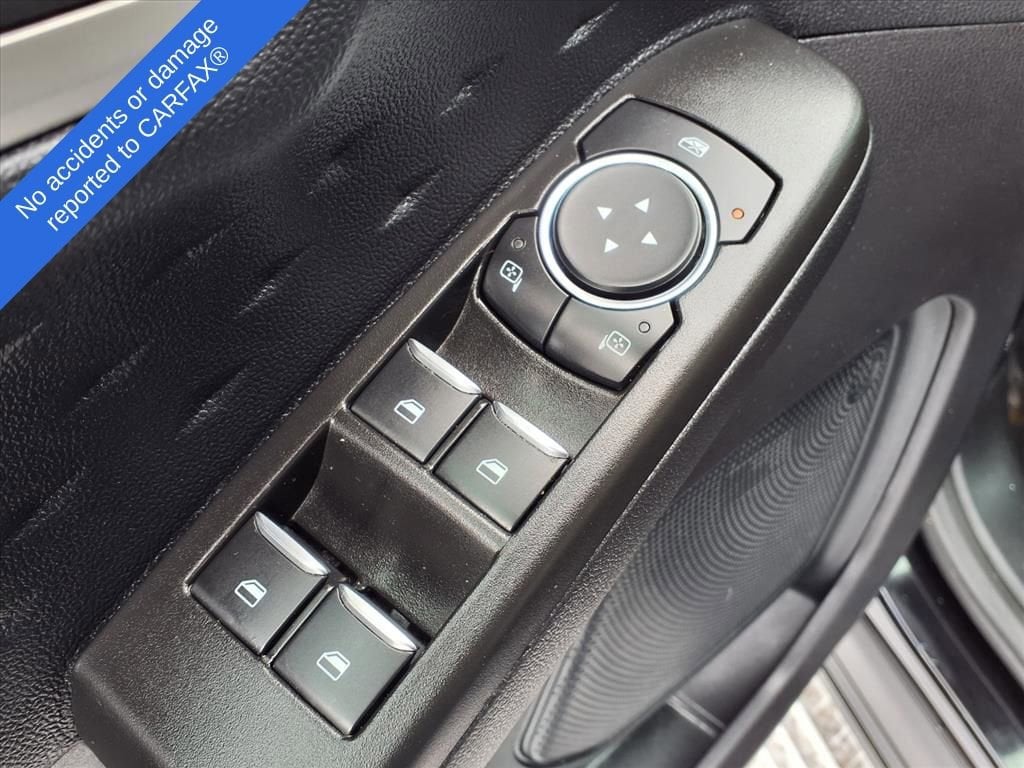 Thumbnail: 2020 Ford Escape - 17