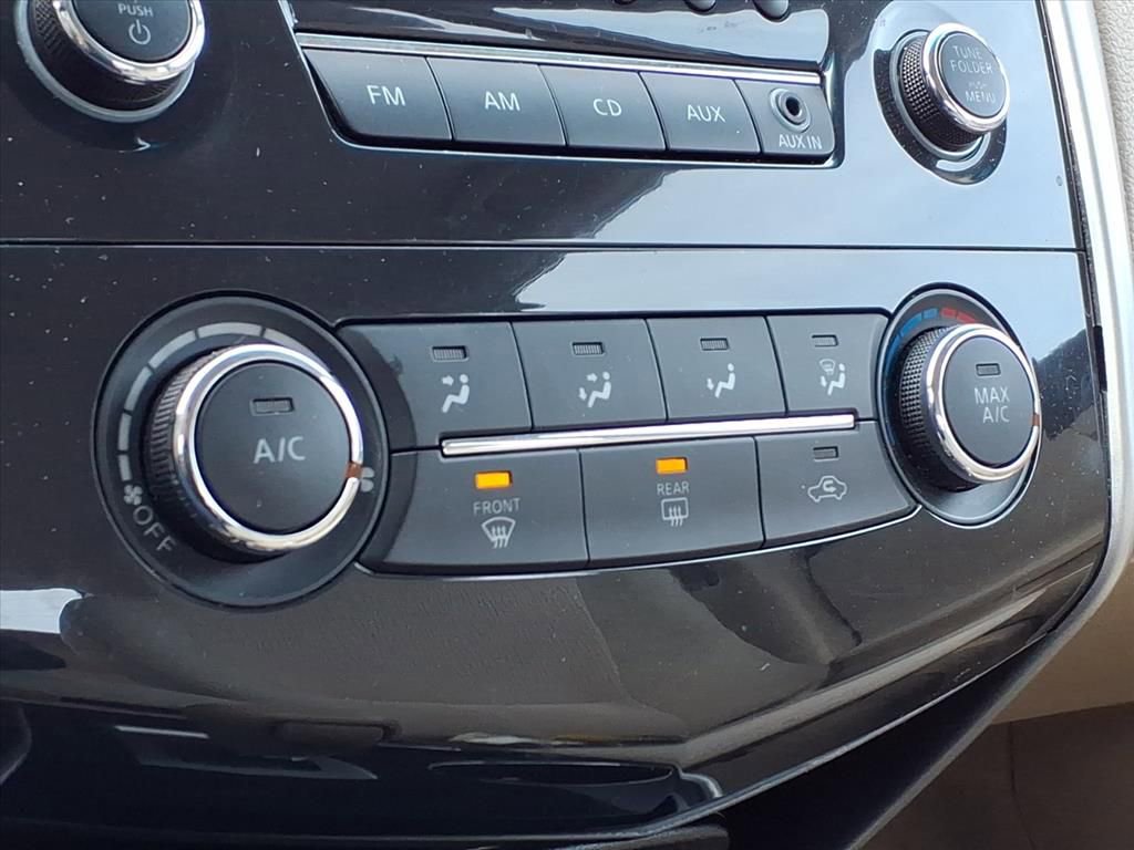 Thumbnail: 2013 Nissan Altima - 21