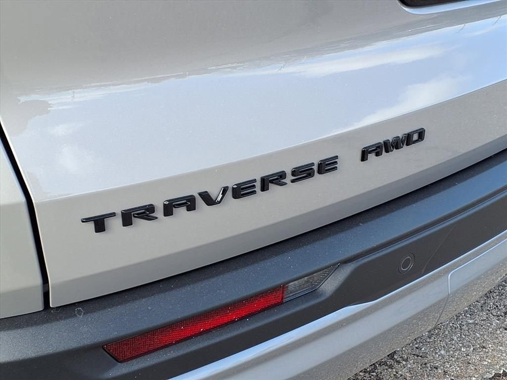 Thumbnail: 2026 Chevrolet Traverse - 7