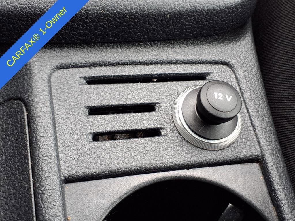 Thumbnail: 2015 Volkswagen e-Golf - 29