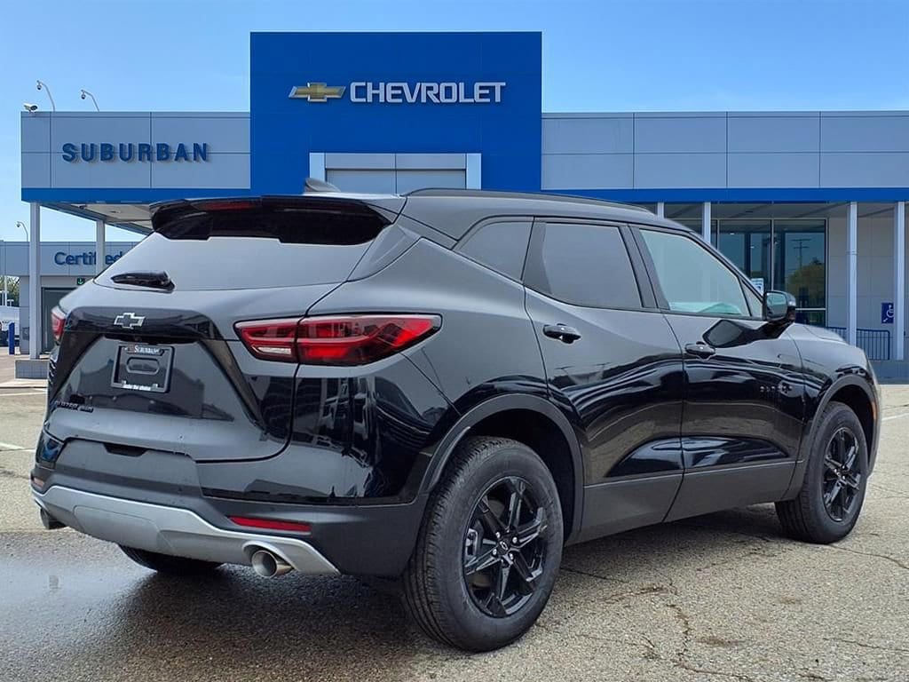 Thumbnail: 2026 Chevrolet Blazer - 4