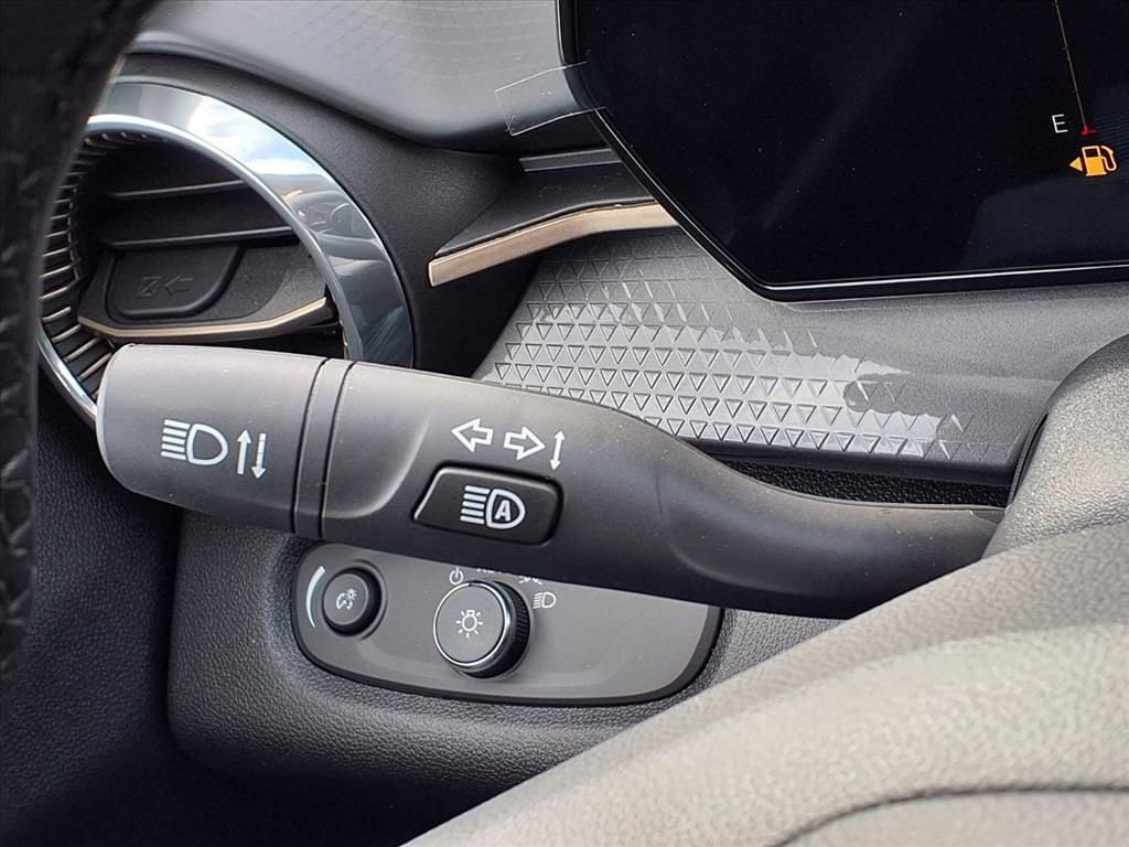 Thumbnail: 2026 Chevrolet Trax - 17