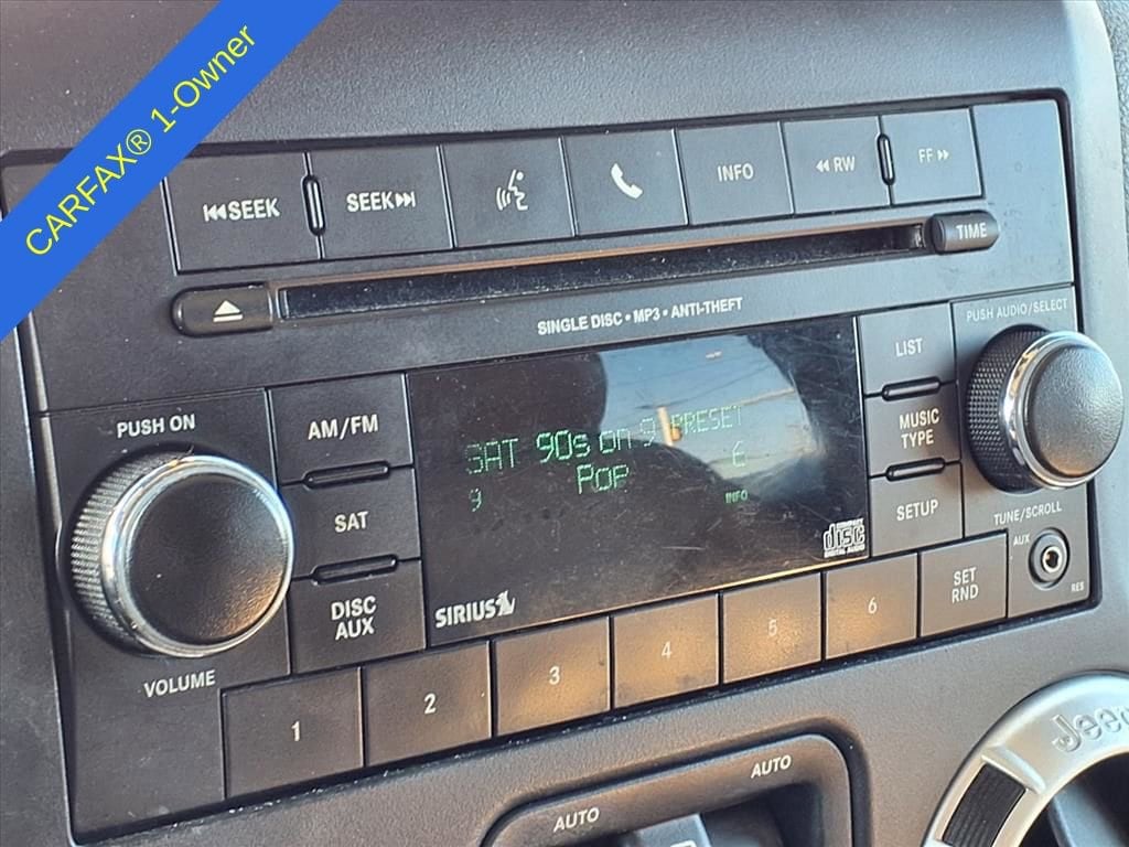 Thumbnail: 2016 Jeep Wrangler - 23