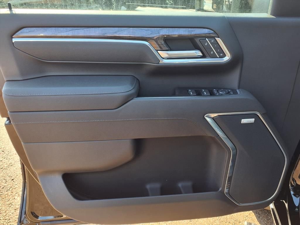 Thumbnail: 2026 Chevrolet Silverado 2500 - 11