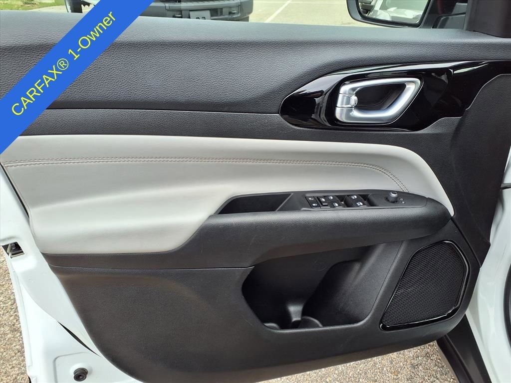 Thumbnail: 2024 Jeep Compass - 16