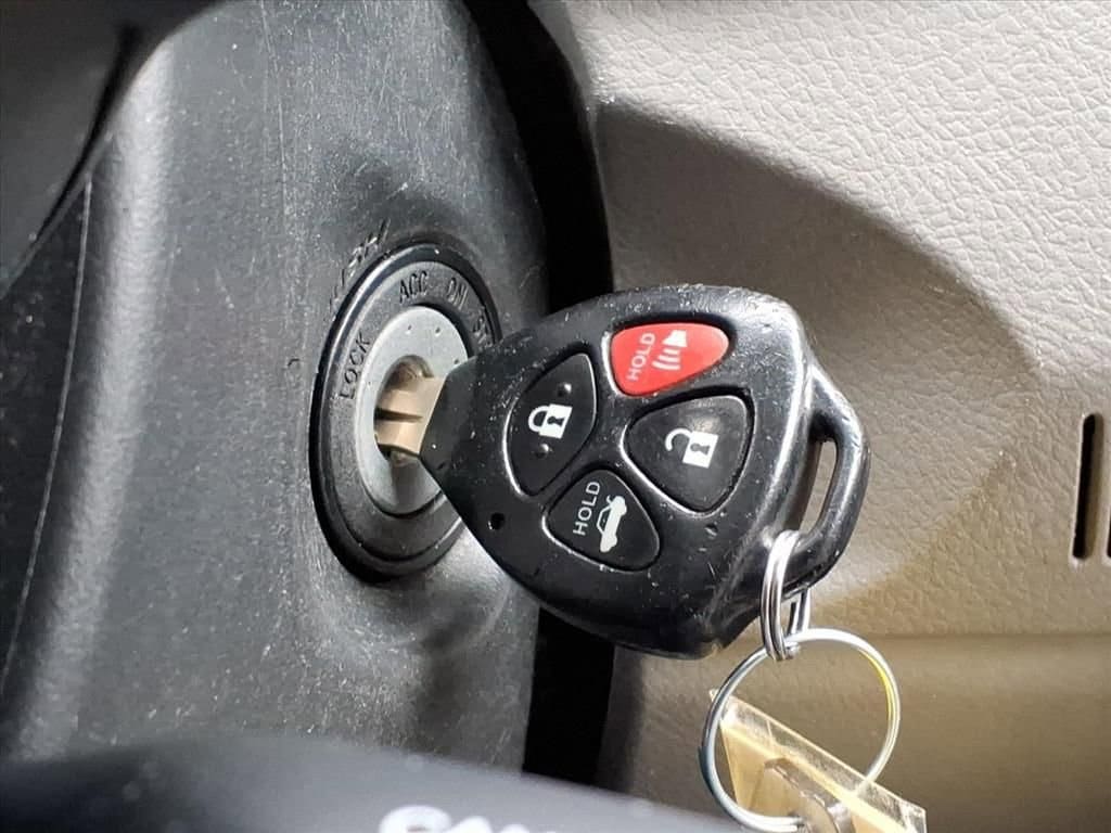 Thumbnail: 2012 Toyota Corolla - 26