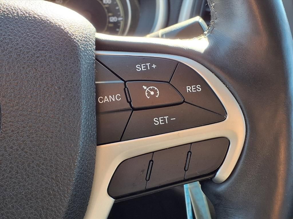 Thumbnail: 2014 Jeep Cherokee - 29