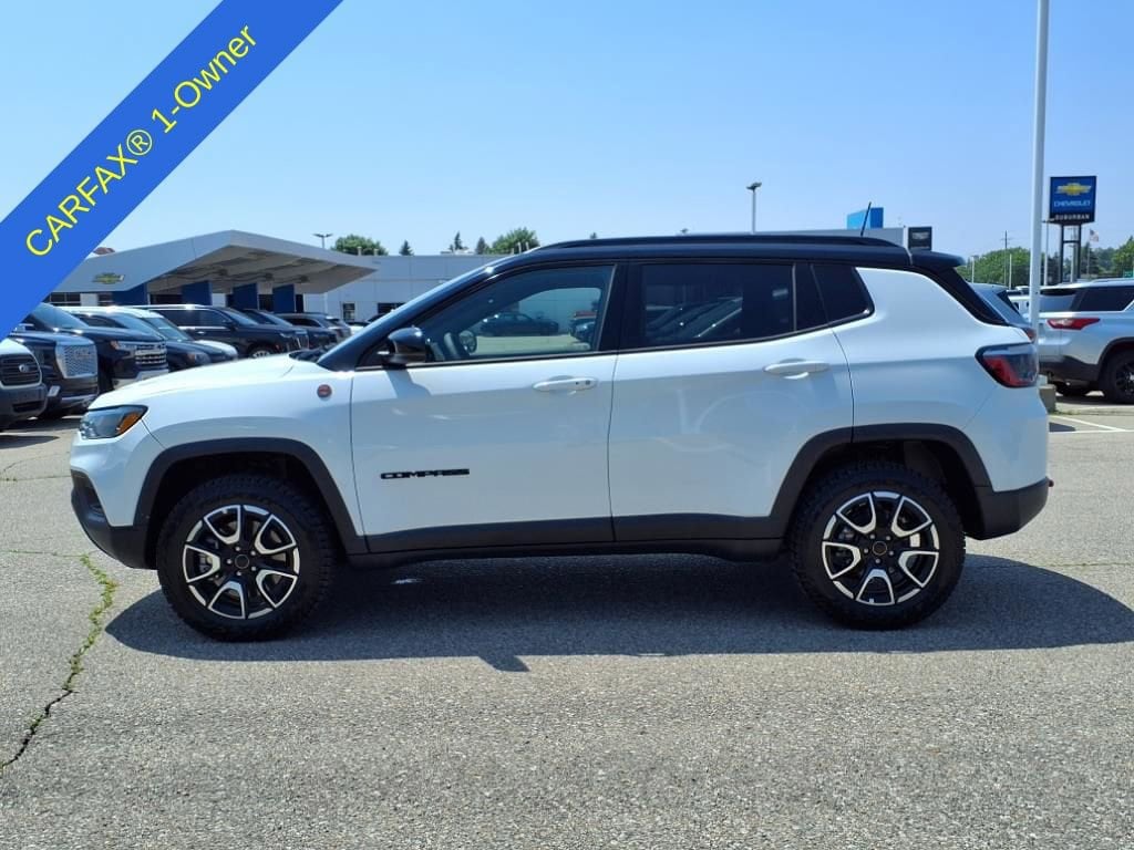 2025 Jeep Compass Trailhawk 9