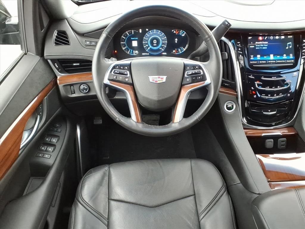 Thumbnail: 2017 Cadillac Escalade - 14