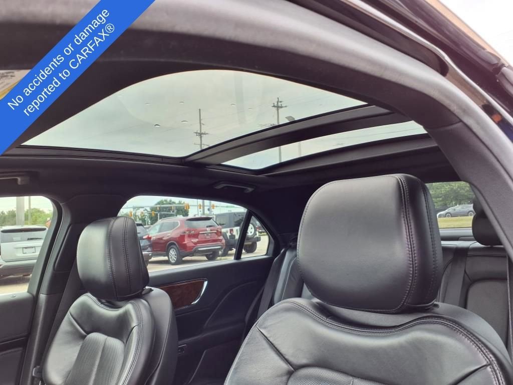 Thumbnail: 2020 Lincoln Continental - 17