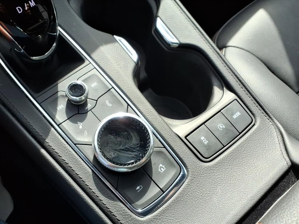 Thumbnail: 2023 Cadillac XT4 - 27
