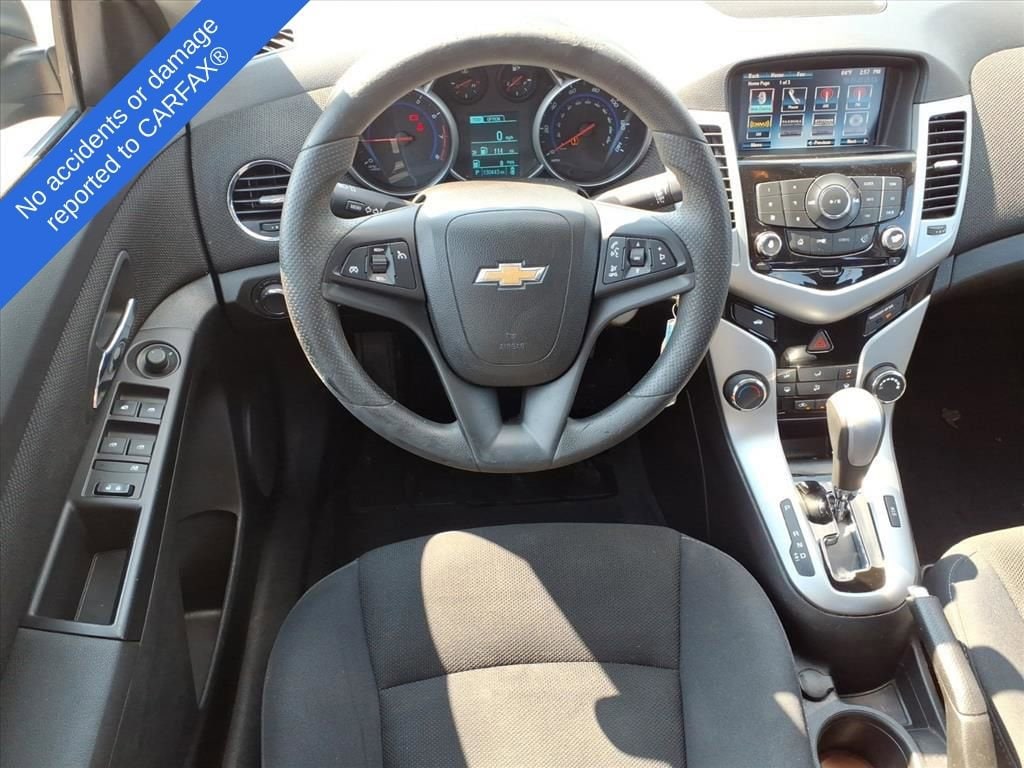 Thumbnail: 2016 Chevrolet Cruze - 13