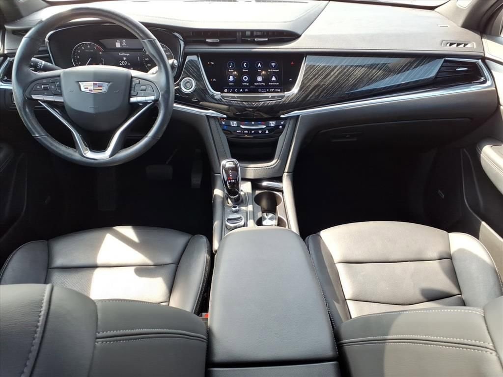 Thumbnail: 2022 Cadillac XT6 - 11