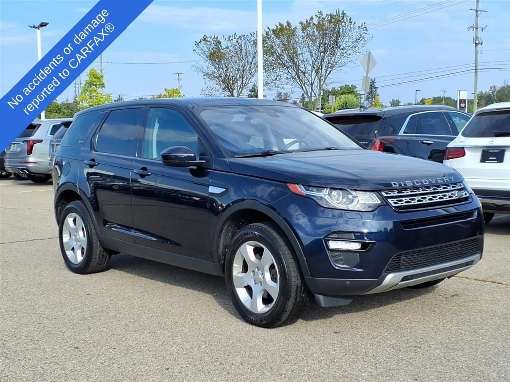 Thumbnail: 2017 Land Rover Discovery Sport - 3