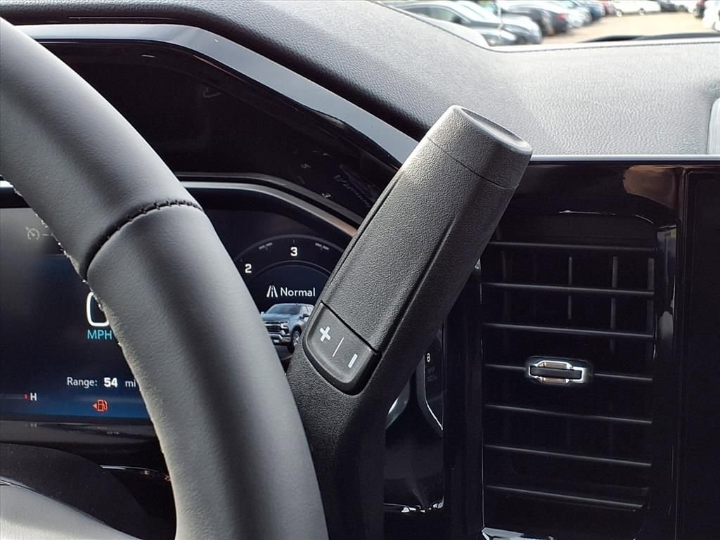 Thumbnail: 2026 Chevrolet Silverado 1500 - 17