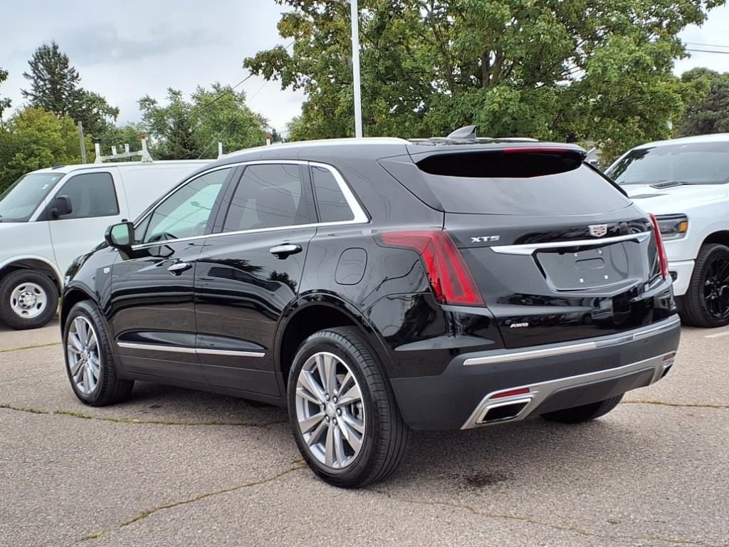 Thumbnail: 2024 Cadillac XT5 - 7