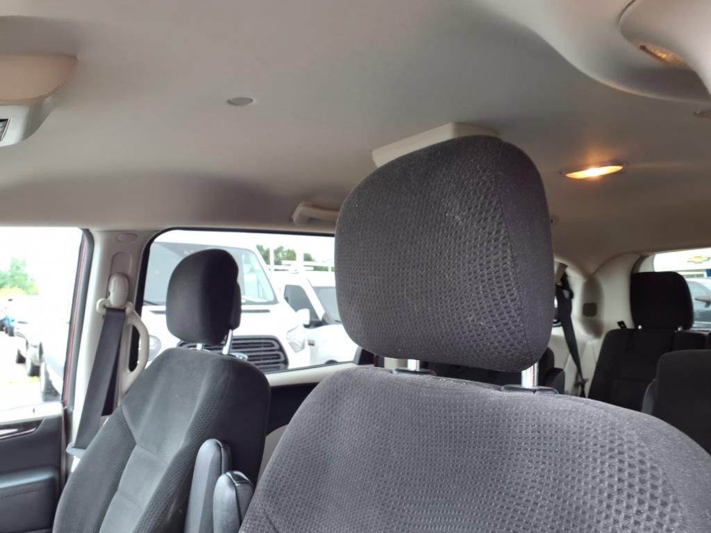 Thumbnail: 2016 Dodge Grand Caravan - 17