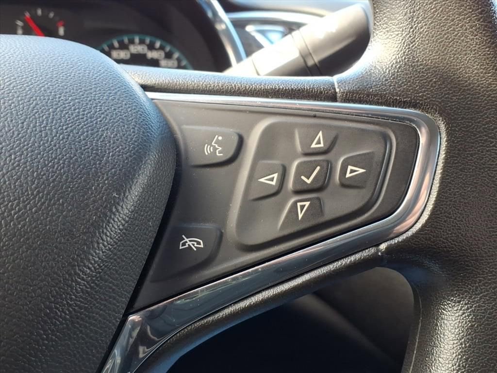 Thumbnail: 2017 Chevrolet Malibu - 27