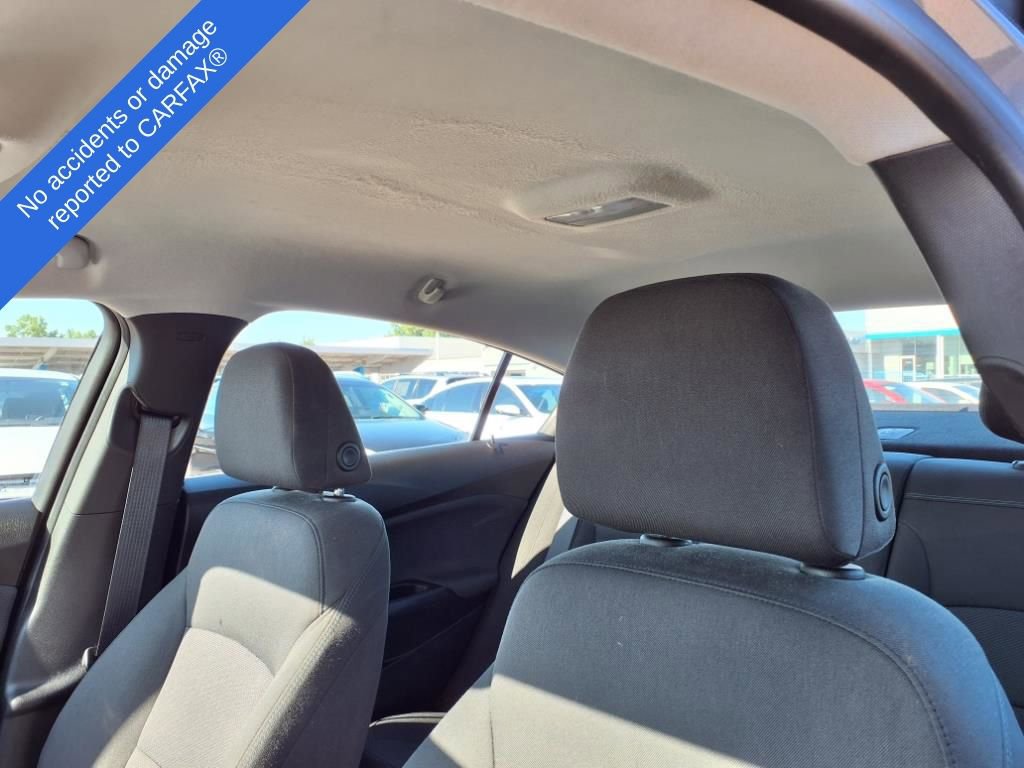 Thumbnail: 2019 Chevrolet Cruze - 18