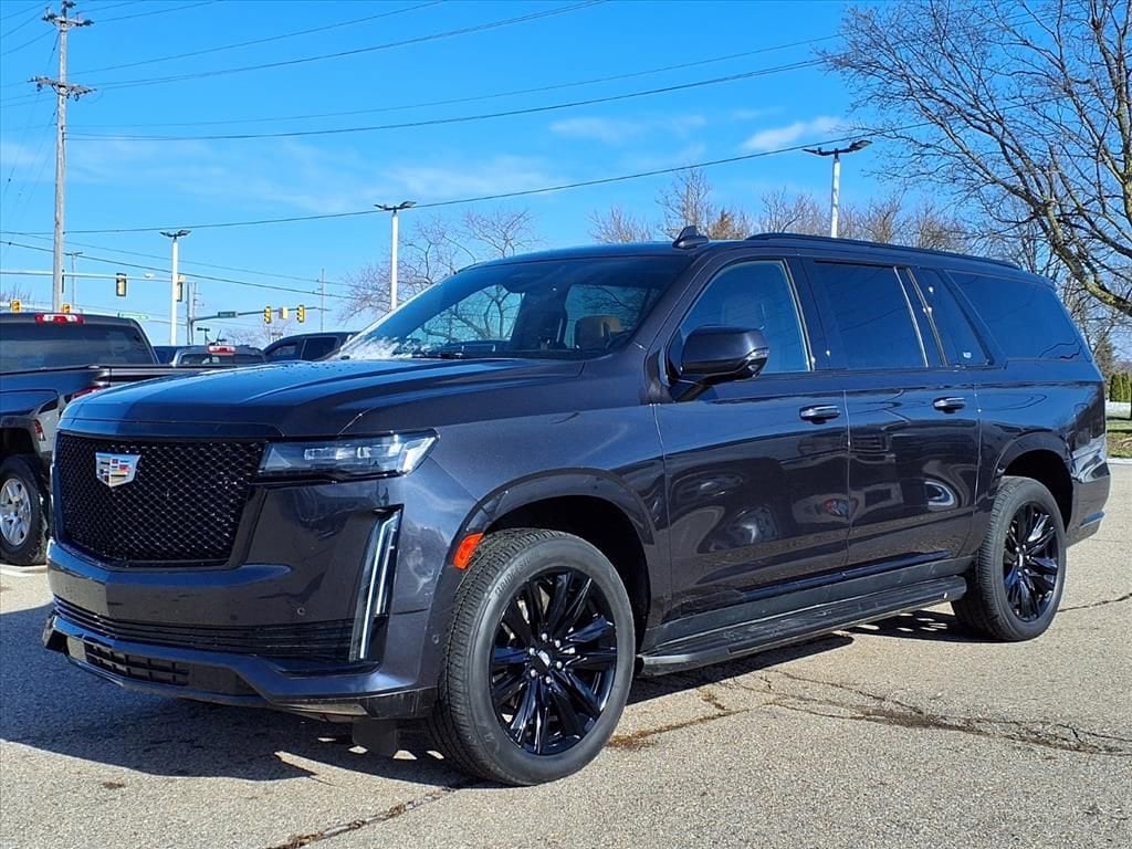 2023 Cadillac Escalade ESV Sport's photo