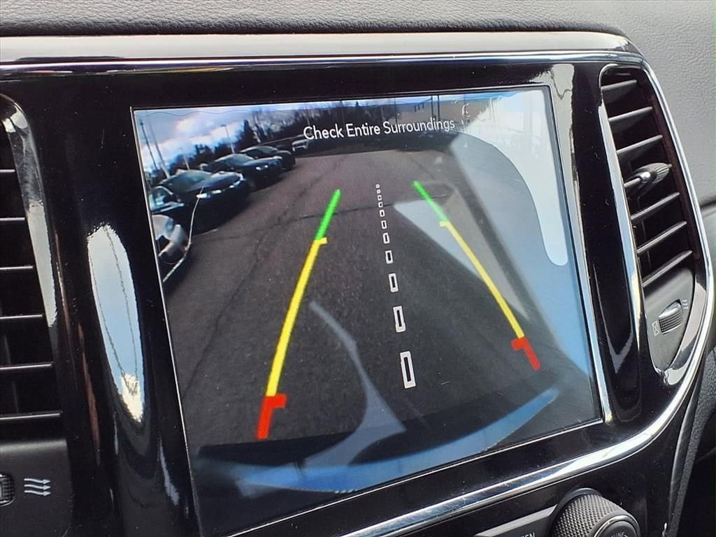 Thumbnail: 2020 Jeep Grand Cherokee - 22