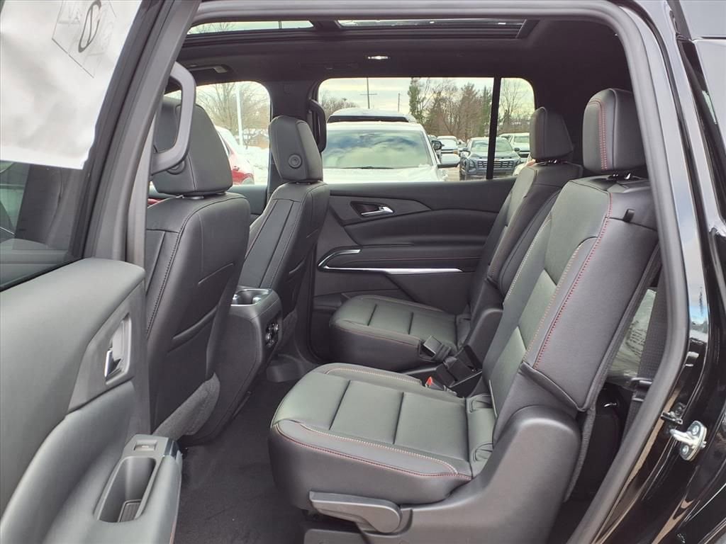 Thumbnail: 2026 Chevrolet Traverse - 9