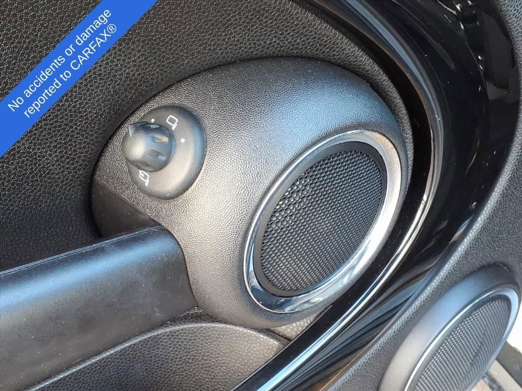 Thumbnail: 2012 MINI Cooper Roadster - 11