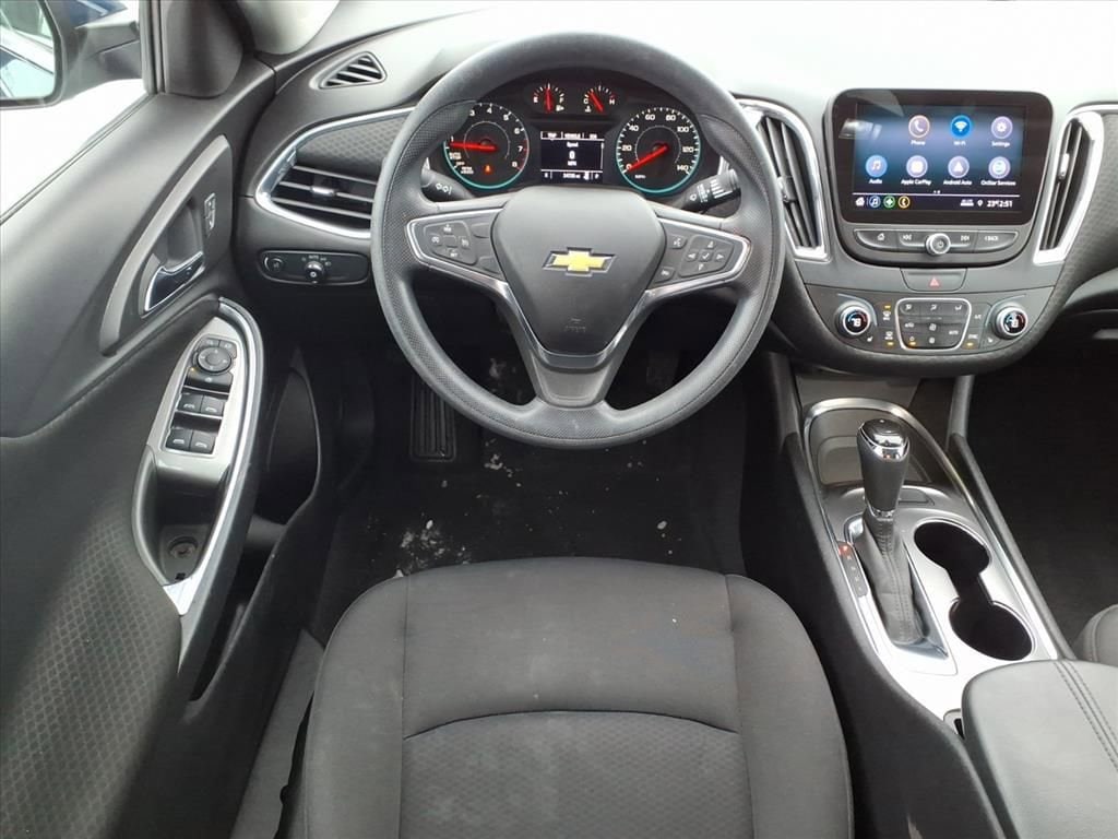 Thumbnail: 2019 Chevrolet Malibu - 11