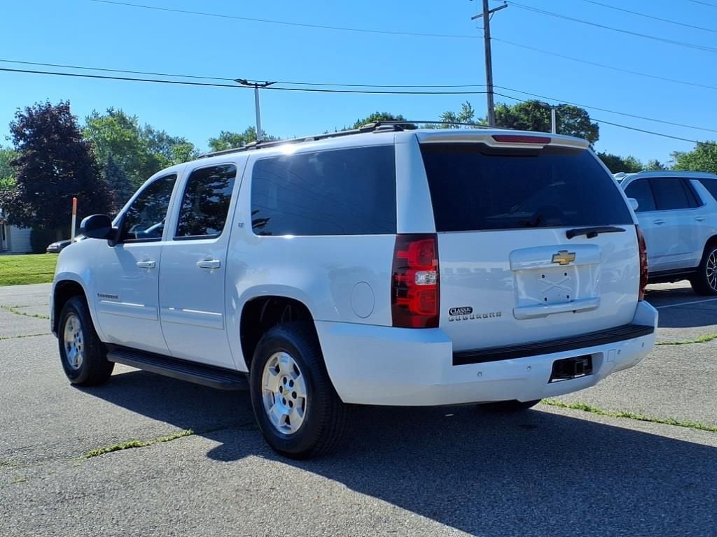 Thumbnail: 2013 Chevrolet Suburban - 7