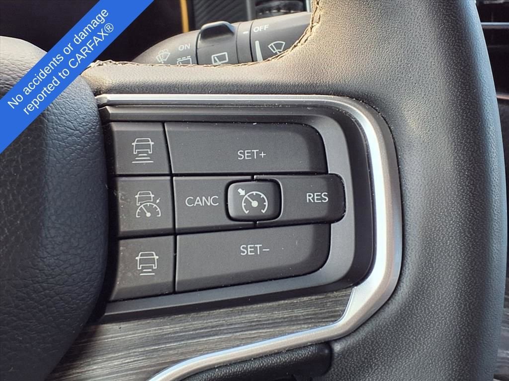 Thumbnail: 2024 Jeep Wagoneer - 25