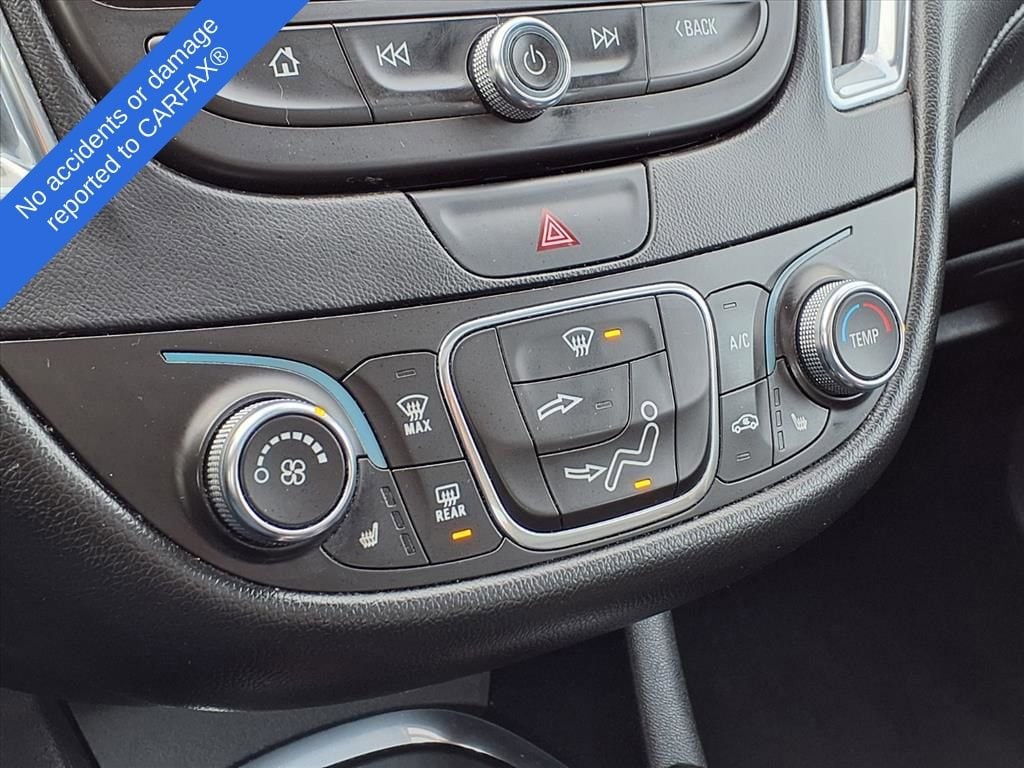 Thumbnail: 2017 Chevrolet Malibu - 25