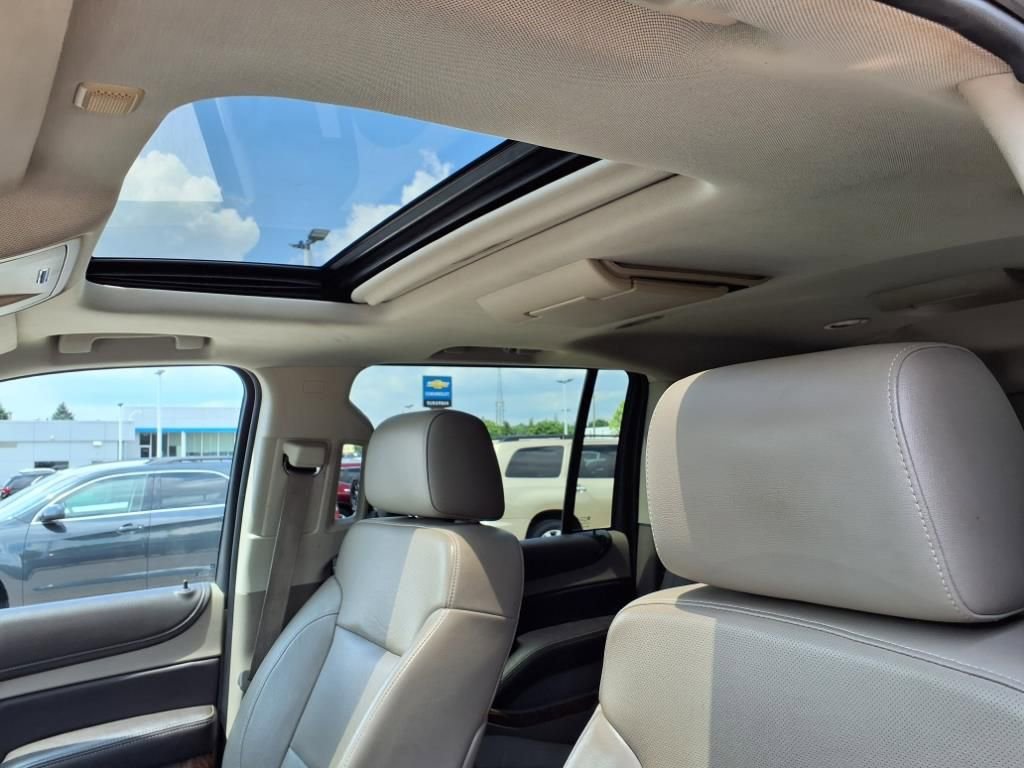Thumbnail: 2015 Chevrolet Suburban - 19